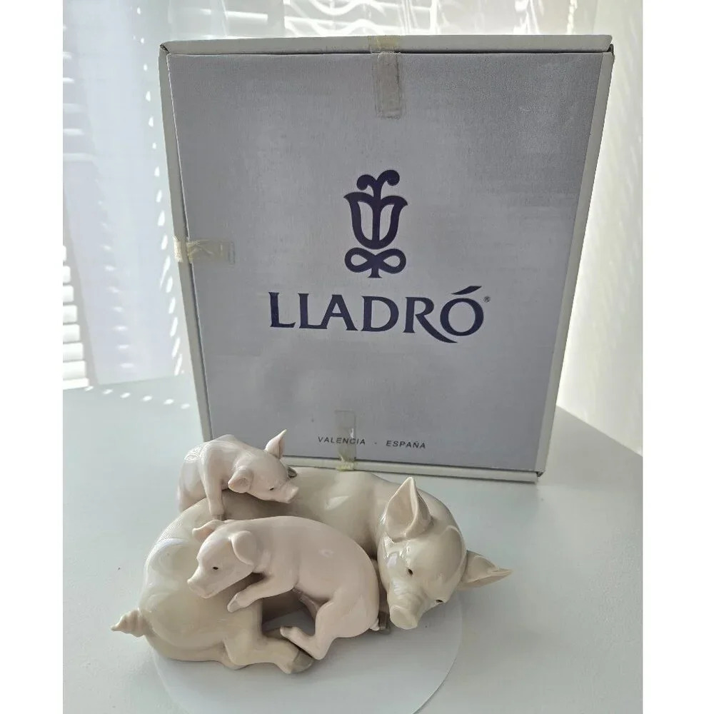 Vintage  Lladro ‘Playful Piglets’ Porcelain Figurine (5228) With Box Rare